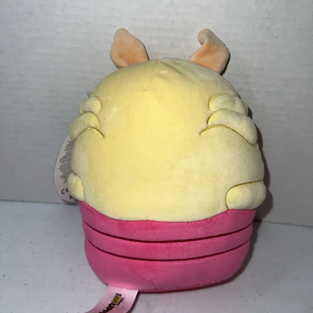 DISNEY THE MUPPETS SQUISHMALLOW MISS PIGGY 6.5
